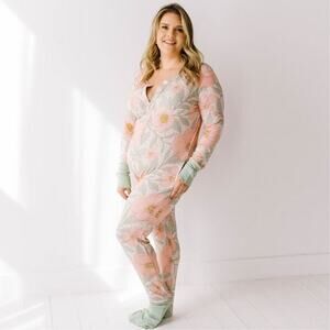 The simple seed Petal me Pink at your leisure adult long romper Size medium